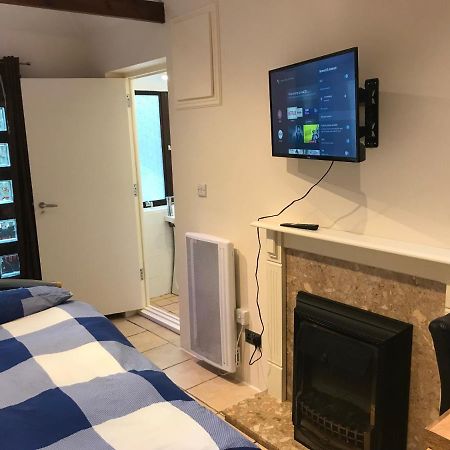 Вилла Self Contained Annex Борнмут Экстерьер фото