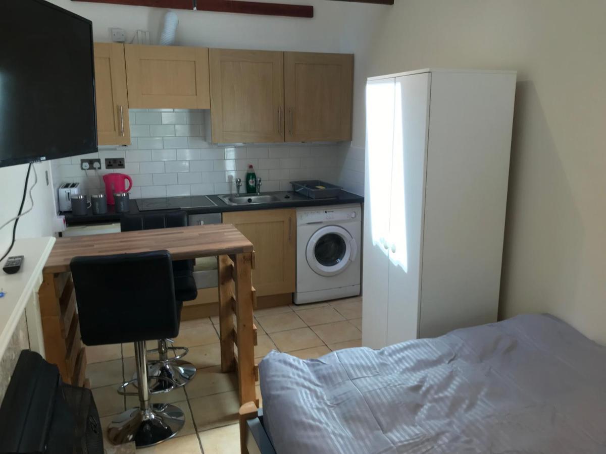 Вилла Self Contained Annex Борнмут Экстерьер фото